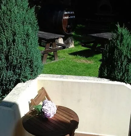 Апартаменты Rurales Les Mestes *